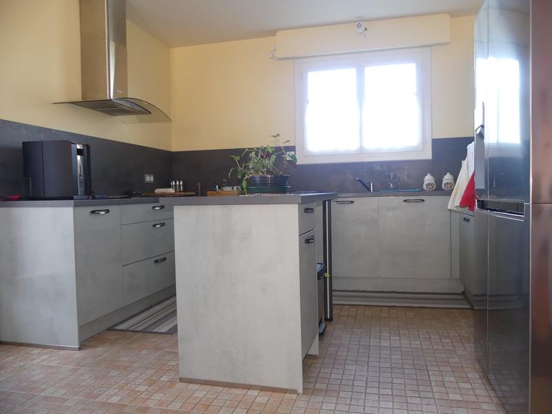 Maison - 184 m² - 8 pièces