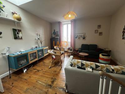 Maison de ville - 143 m² - 8 pièces