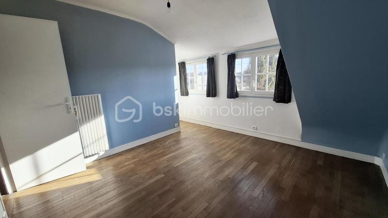 Maison - 192 m² - 9 pièces