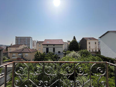 Maison - 185 m² - 10 pièces