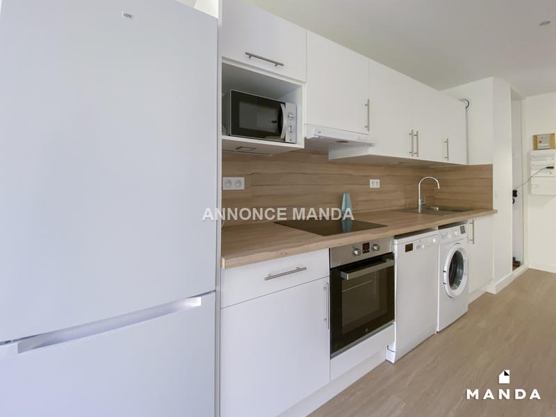 Chambre - 10 m² - 6 pièces