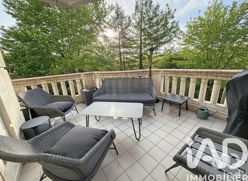 Appartement - 96 m² - 4 pièces