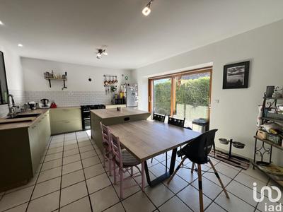 Maison - 166 m² - 4 pièces