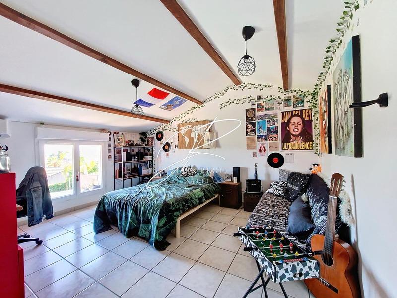 Maison - 165 m² - 6 pièces