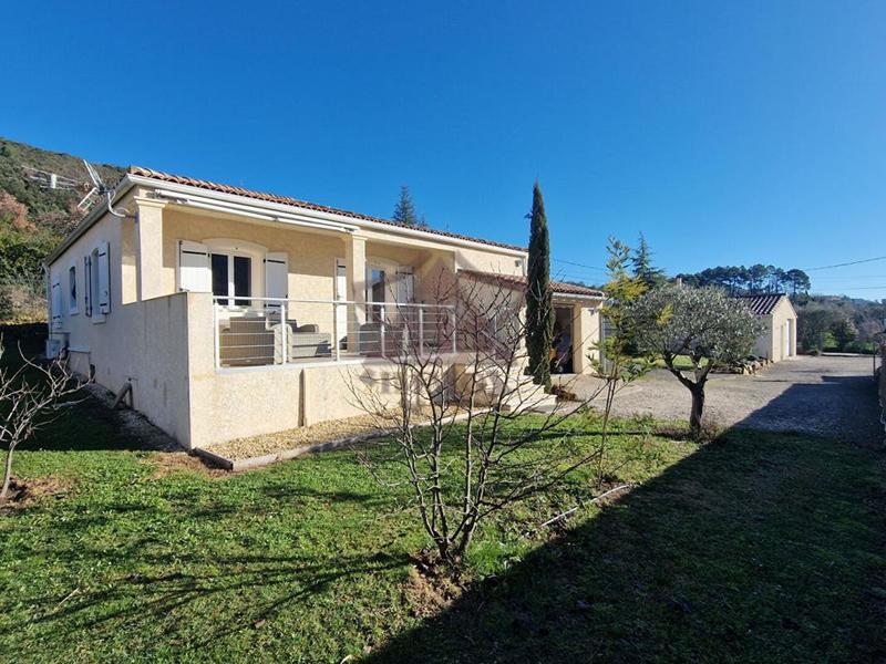 Maison - 86 m² - 4 pièces