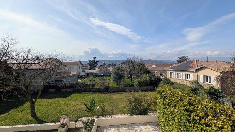 Villa - 121 m² - 6 pièces