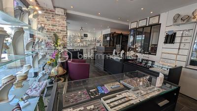 Local commercial - 47 m² - 3 pièces