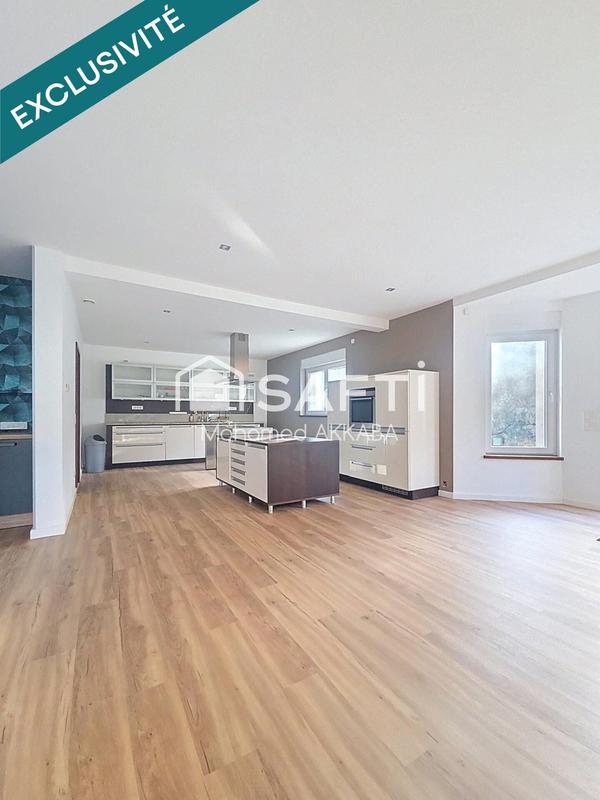 Maison - 300 m² - 8 pièces