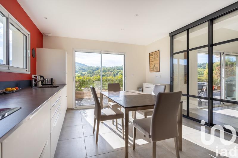 Maison de maîtres - 165 m² - 6 pièces