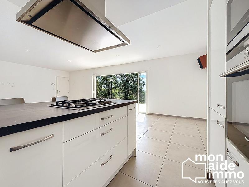 Maison - 110 m² - 4 pièces