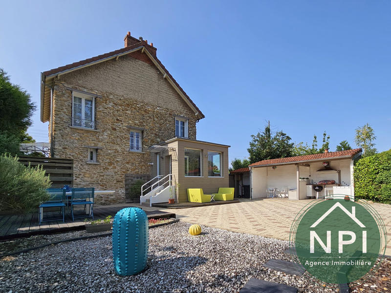 Maison - 140 m² - 6 pièces