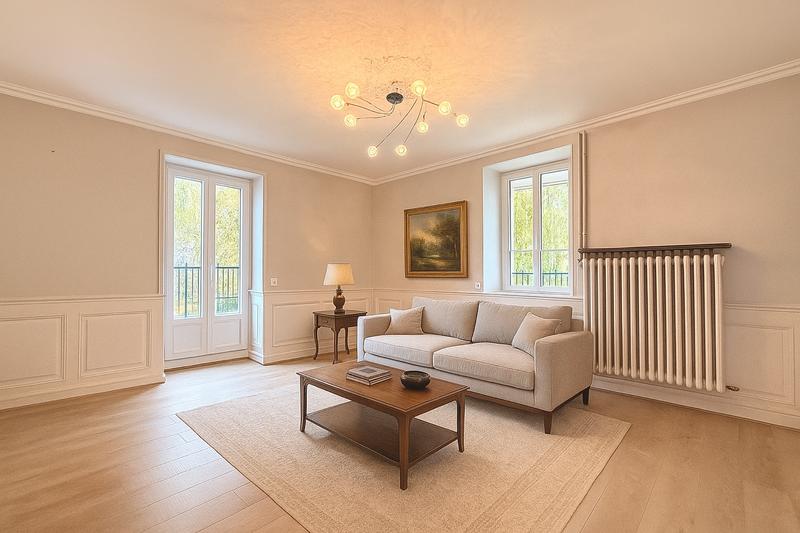 Maison - 240 m² - 9 pièces