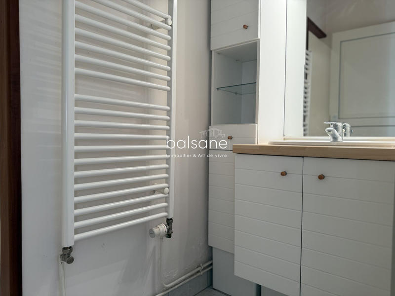 Appartement - 90 m² - 4 pièces