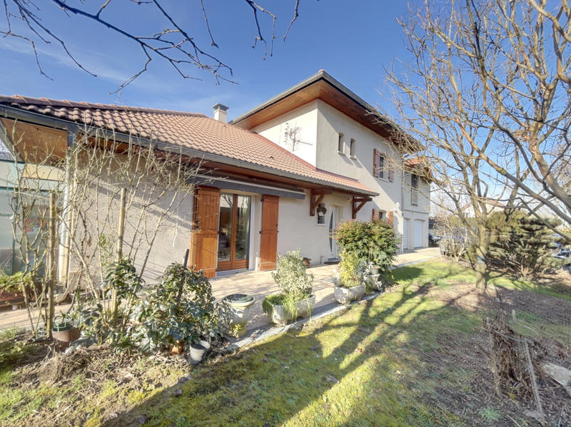 Maison - 163 m² - 6 pièces