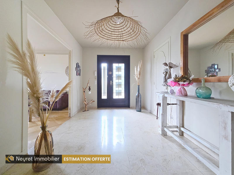 Maison - 142 m² - 6 pièces