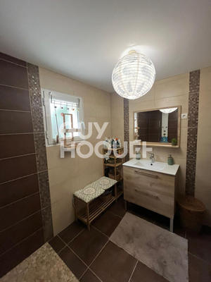 Maison - 184 m² - 7 pièces