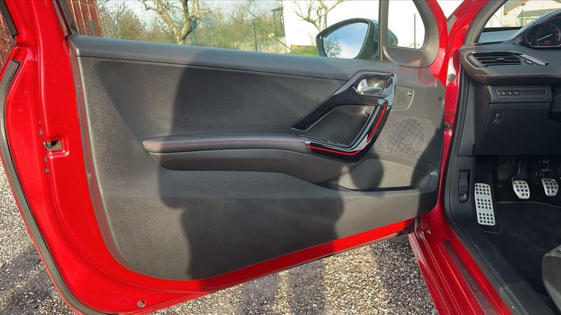 Peugeot 208 1.6 Thp Gti