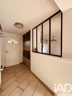 Maison - 99 m² - 4 pièces