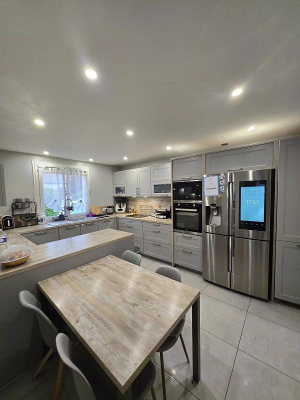 Maison - 161 m² - 6 pièces