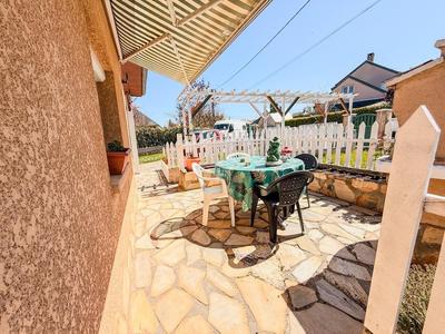 Maison - 166 m² - 7 pièces