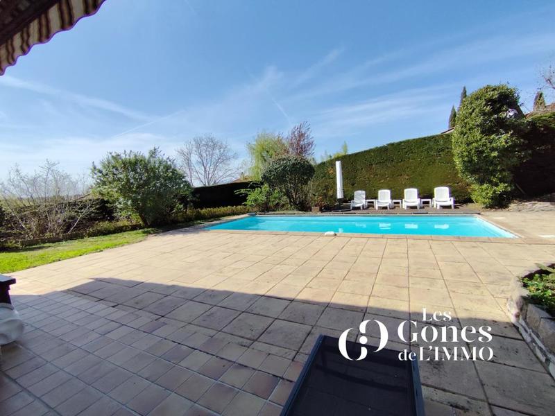 Maison - 166 m² - 6 pièces