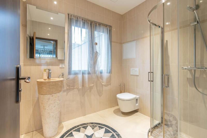 Maison - 148 m² - 6 pièces