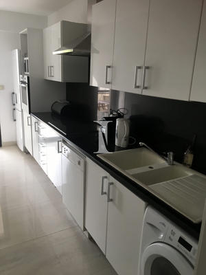 Appartement - 85 m² - 3 pièces