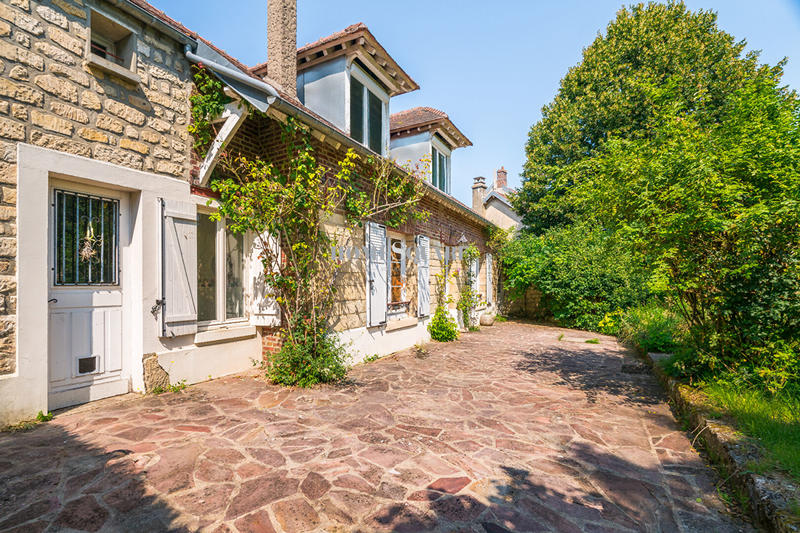 Maison - 140 m² - 7 pièces