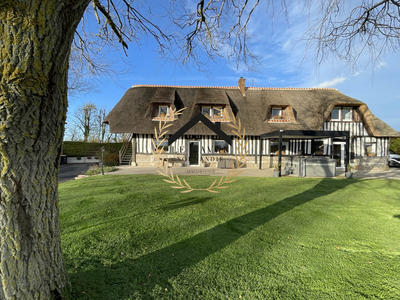 Maison - 297 m² - 8 pièces