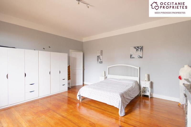 Maison de maîtres - 530 m² - 19 pièces