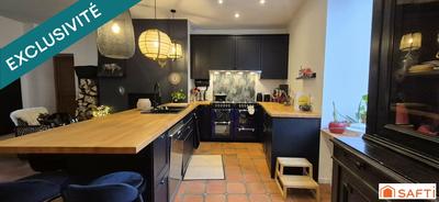 Maison - 205 m² - 8 pièces