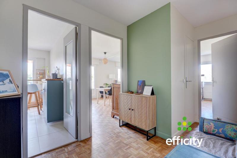 Appartement - 85 m² - 4 pièces