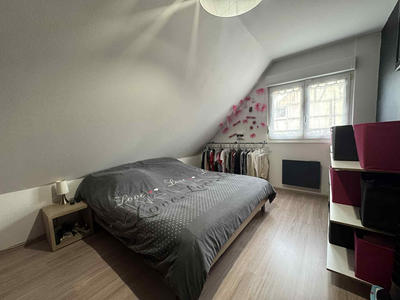 Maison - 99 m² - 5 pièces