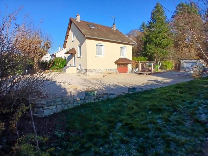 Maison - 86 m² - 5 pièces