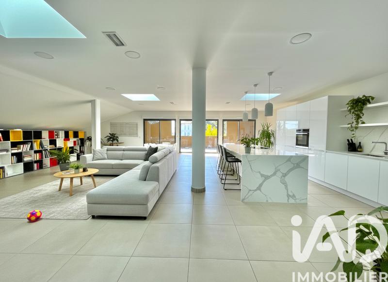 Appartement - 220 m² - 4 pièces