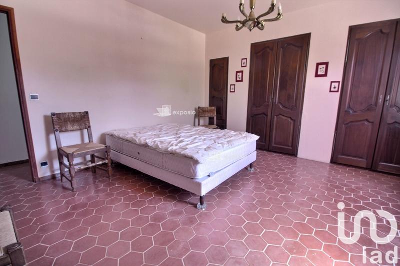 Maison - 242 m² - 6 pièces