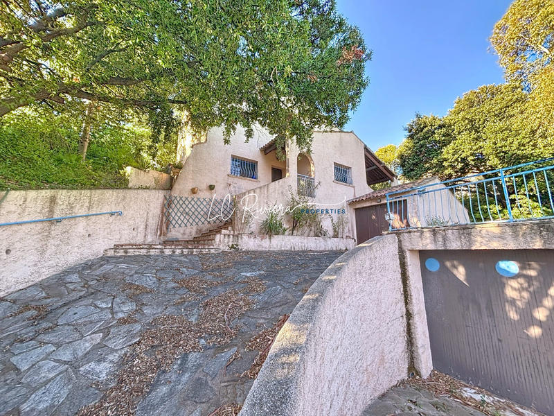 Villa - 93 m² - 4 pièces