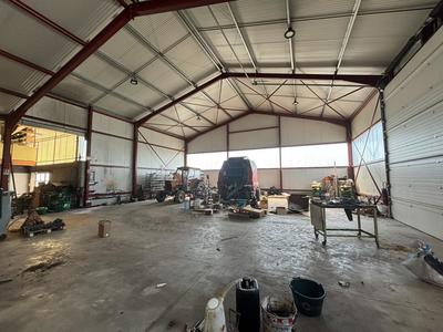 Local commercial - 800 m² - 7 pièces