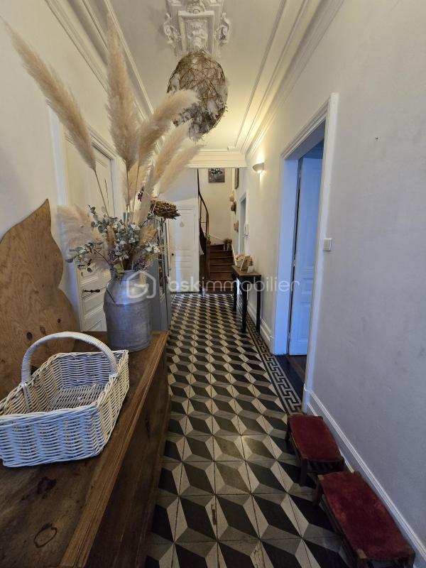 Maison de maîtres - 182 m² - 8 pièces