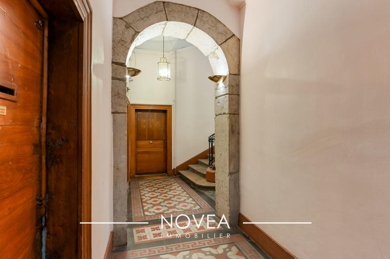 Appartement - 140 m² - 4 pièces