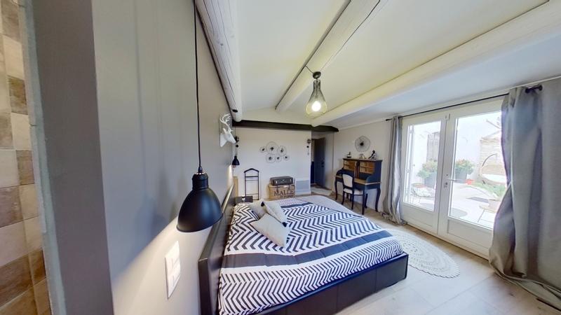 Maison - 200 m² - 6 pièces