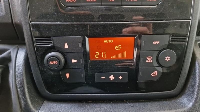 Peugeot Boxer BlueHDi 120 s&amp;amp;S Asphalt 335 L3h2