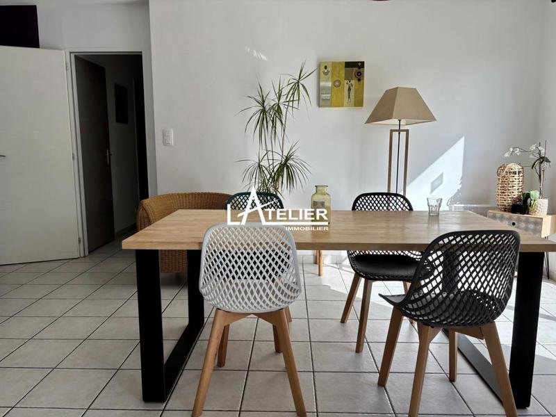 Maison - 97 m² - 5 pièces