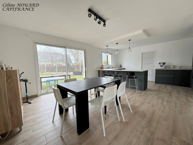 Maison - 127 m² - 6 pièces
