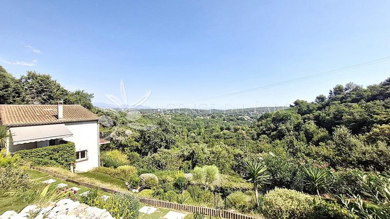 Maison - 113 m² - 6 pièces