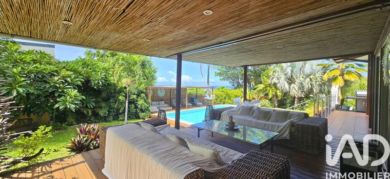 Maison - 167 m² - 6 pièces