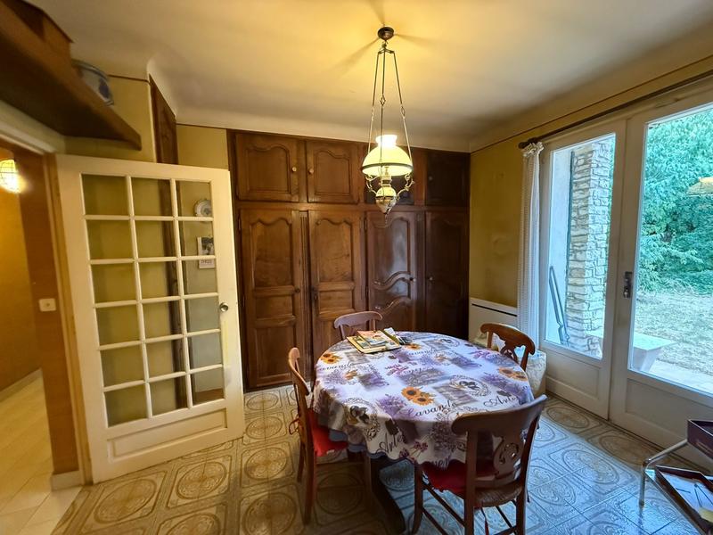 Maison traditionnelle - 210 m² - 7 pièces