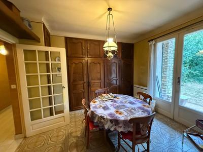 Maison traditionnelle - 210 m² - 7 pièces