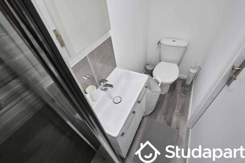 Chambre - 12 m² - 1 pièce