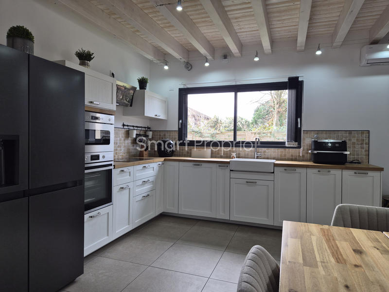 Maison - 140 m² - 5 pièces